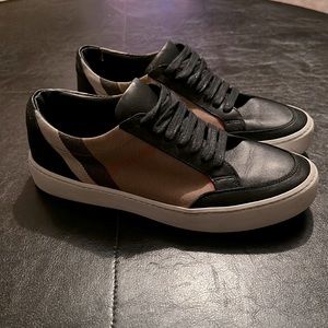 Women’s Burberry House Check and Leather Sneaker size 6.5